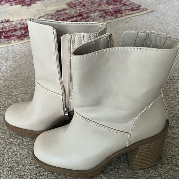 Jenna platform boots - Picture 2 of 4